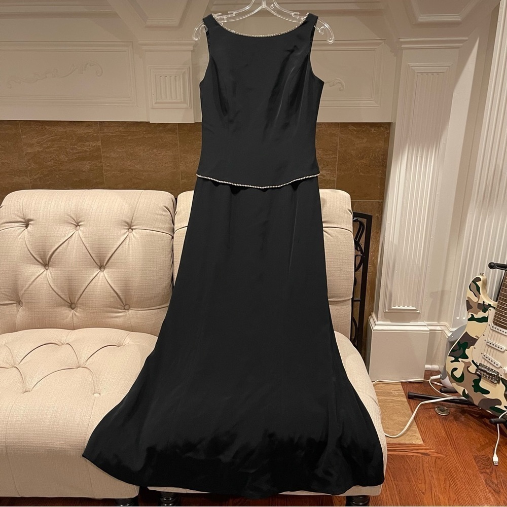 Jones New York Evening Form fitting Rhinestone Embellished Black Maxi Dress Sz 6